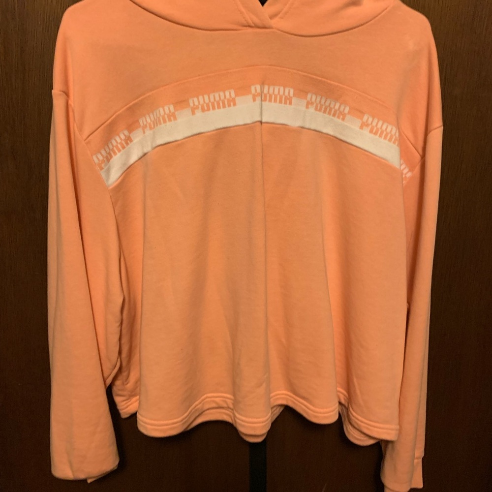 Crop like new puma hooded sweatshirt